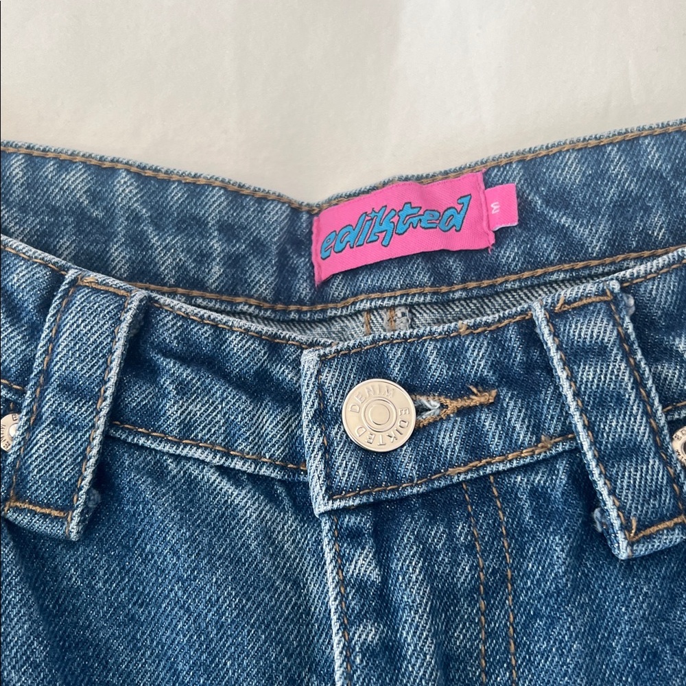 edikted Carpenter Low Rise Jeans - Picture 4 of 9